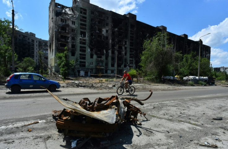 La città orientale dell&#39;Ucraina di Severodonetsk è stata bersaglio di pesanti bombardamenti da parte delle forze russe