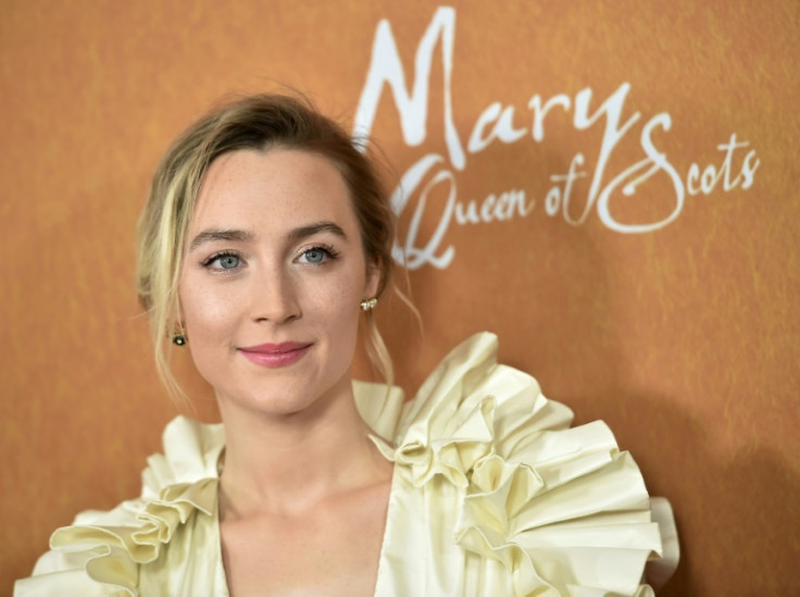 Saoirse Ronan ha recitato nel ruolo di Mary, Queen of Scots in un film di Hollywood del 2018, solo l&#39;ultima rappresentazione della vita della regina