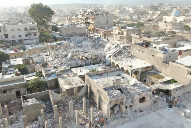 All&#39;indomani di un terremoto, nella città di Jandaris controllata dai ribelli
