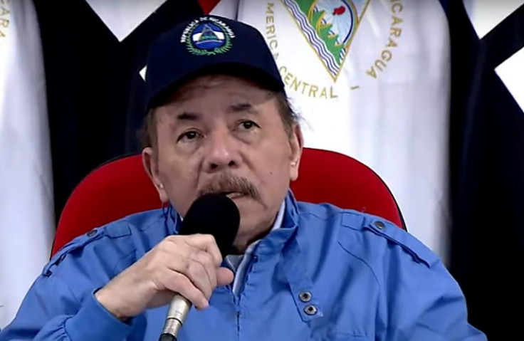 Il presidente Daniel Ortega afferma che il vescovo si è rifiutato di salire sull&#39;aereo di linea che portava in esilio 222 prigionieri politici