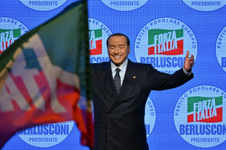 Berlusconi è stato primo ministro italiano tre volte tra il 1994 e il 2011
