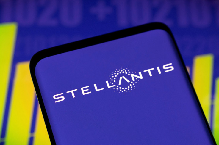 L&#39;illustrazione mostra il logo Stellantis