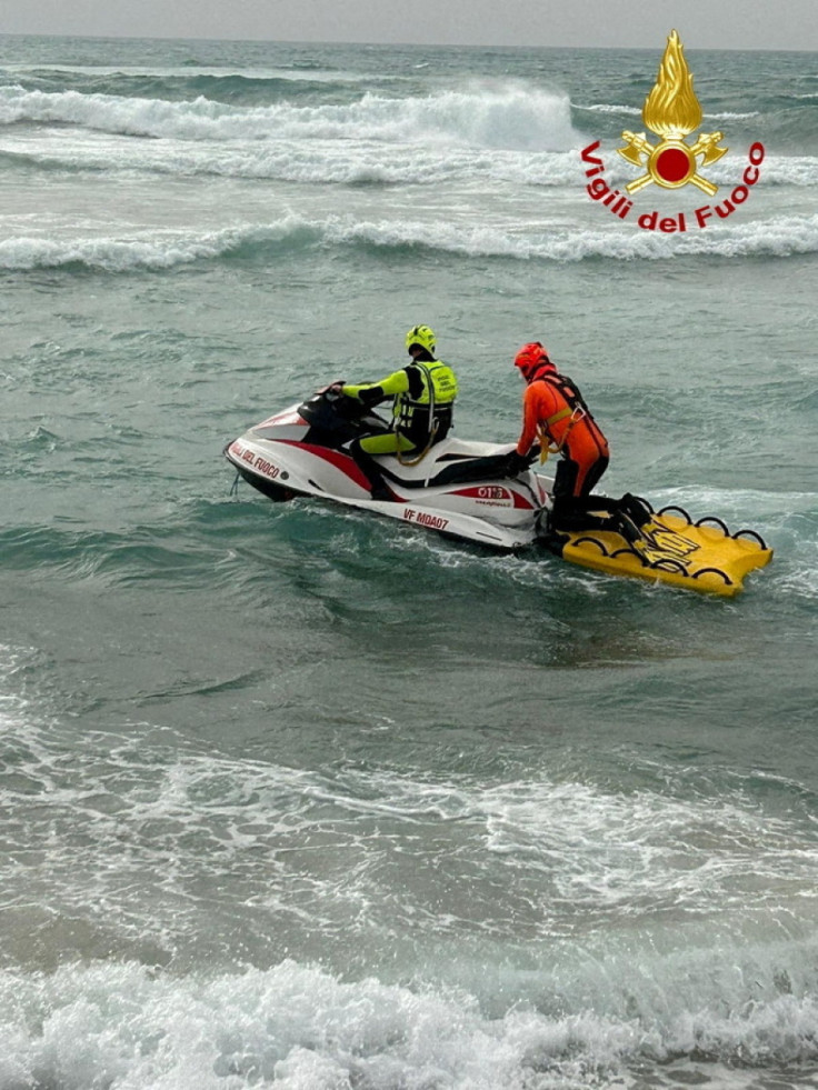 Mortale naufragio di migranti al largo della costa orientale di Crotone