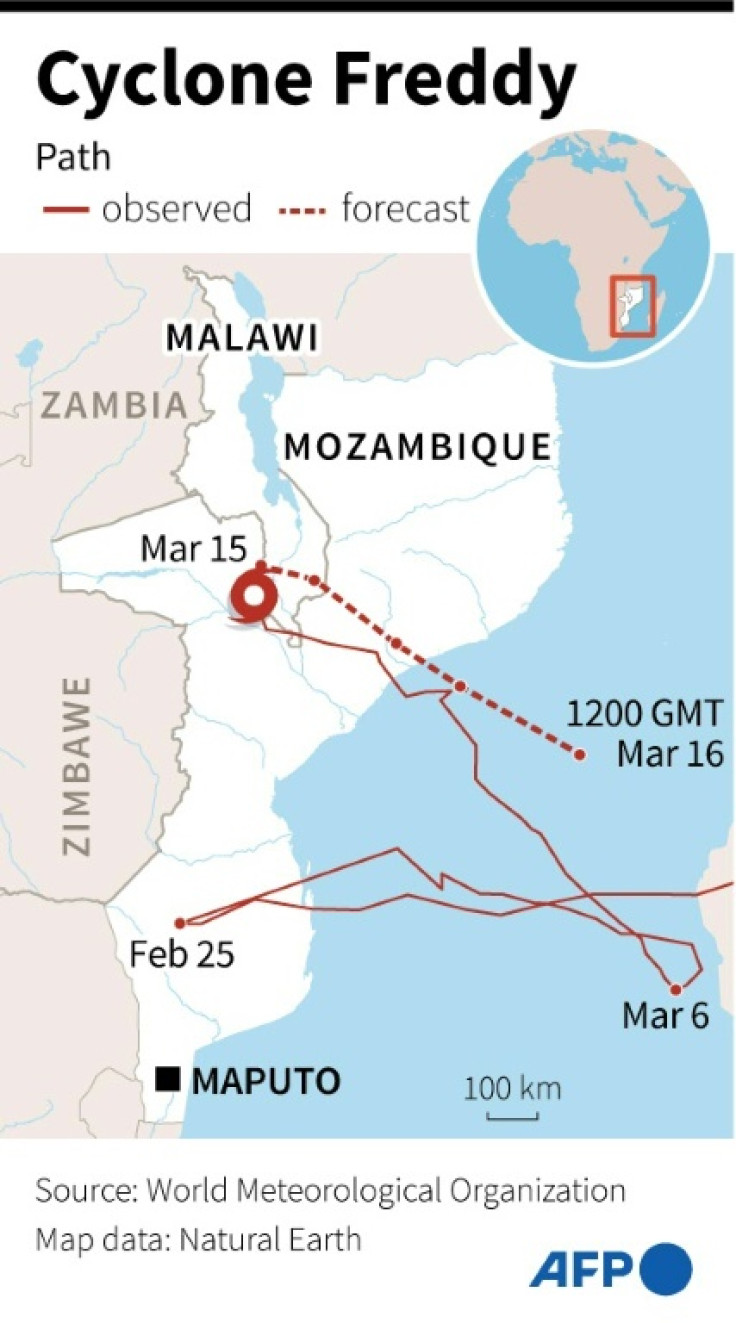 Mappa del Mozambico e del Malawi che traccia il corso del ciclone Freddy e il suo percorso previsto nelle prossime 24 ore