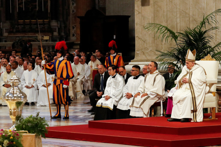 Papa Francesco presiede la Messa Crismale nella Basilica di San Pietro in Vaticano