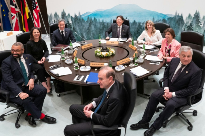 I ministri degli Esteri del G7 si sono impegnati a reprimere coloro che aiutano la Russia ad acquisire armi