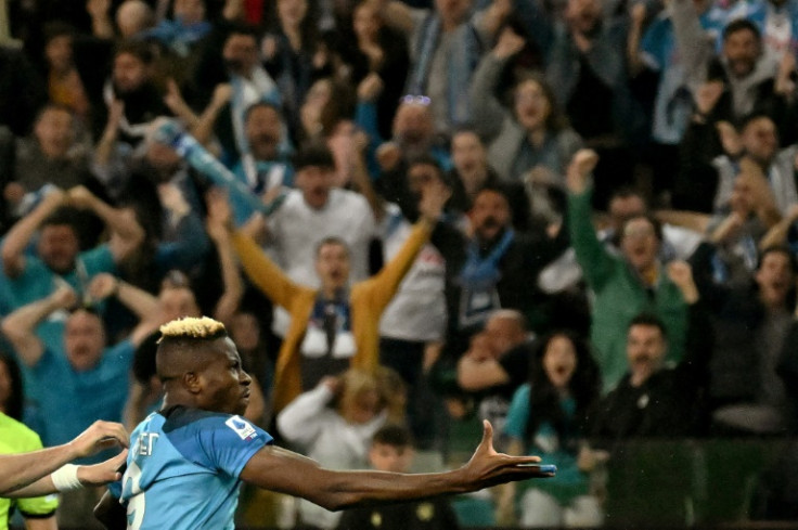 Star man: Victor Osimhen festeggia il suo pareggio che ha assicurato il titolo di Serie A al Napoli