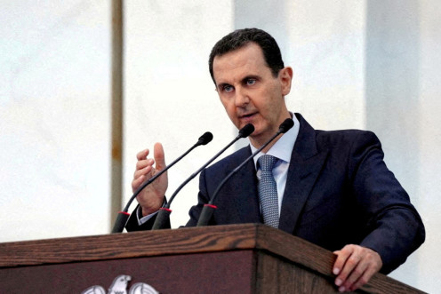 Il presidente siriano Bashar al-Assad si rivolge ai nuovi membri del parlamento a Damasco
