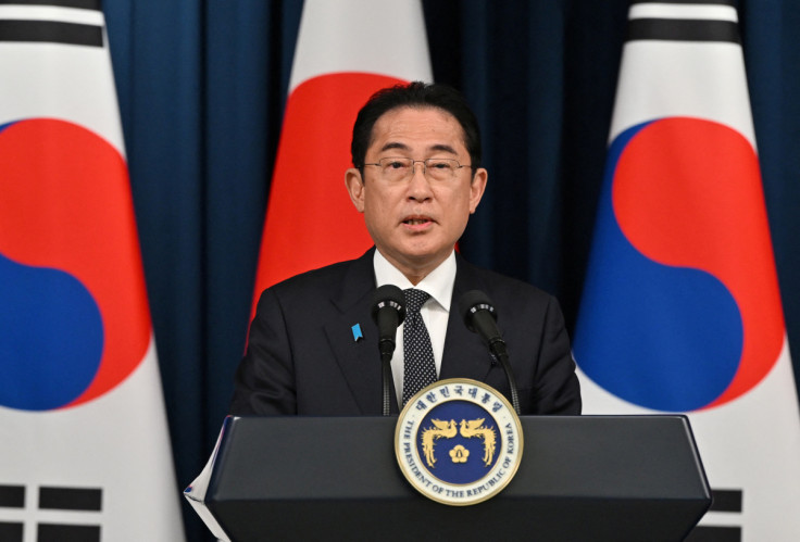 Il primo ministro giapponese Fumio Kishida visita la Corea del Sud